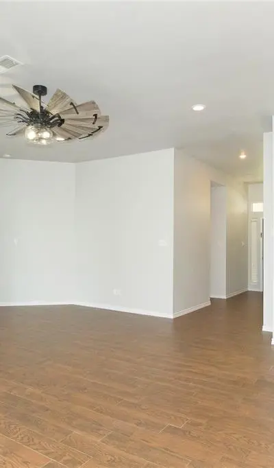 732 N Elm Street, Muenster TX 76252 - Photo 5