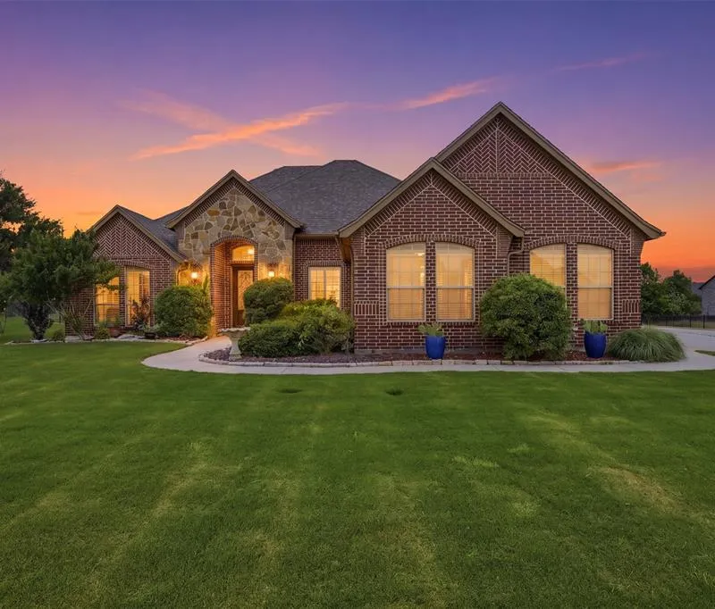10508 Mustang Wells Drive, Fort Worth TX 76126