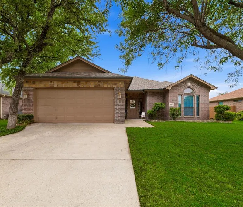 1837 Roadrunner Drive, Weatherford TX 76088