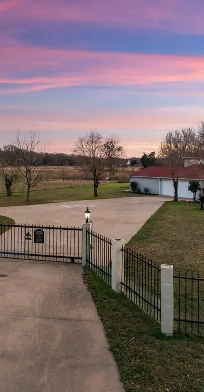 8862 County Road 4028, Kemp TX 75143