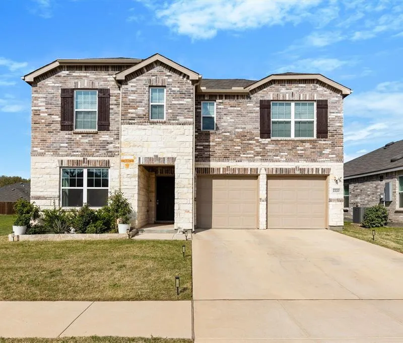 2220 Village Creek Lane, Denton TX 76208