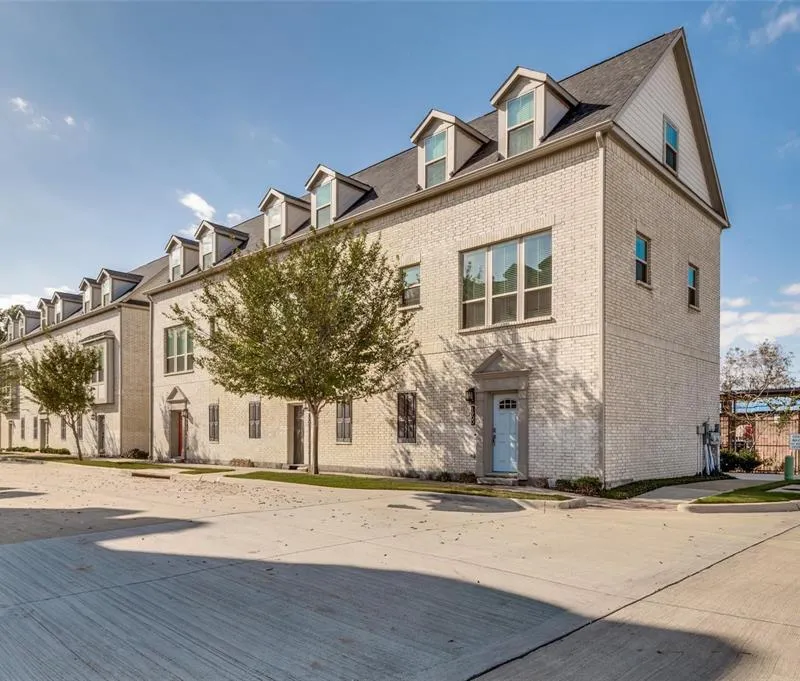 1900 Bel Air Drive, Arlington TX 76010