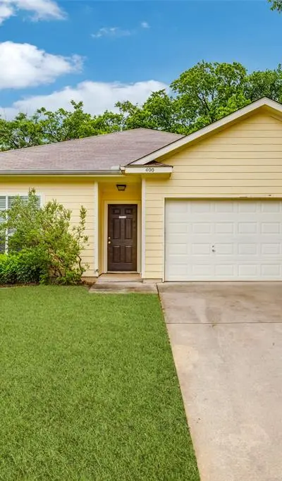 400 Stockard Street, Lake Dallas TX 75065