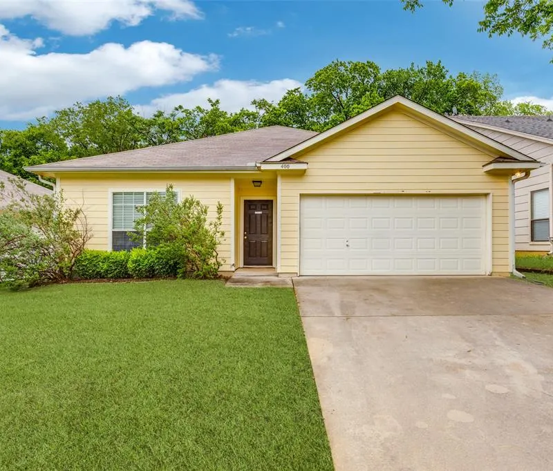 400 Stockard Street, Lake Dallas TX 75065