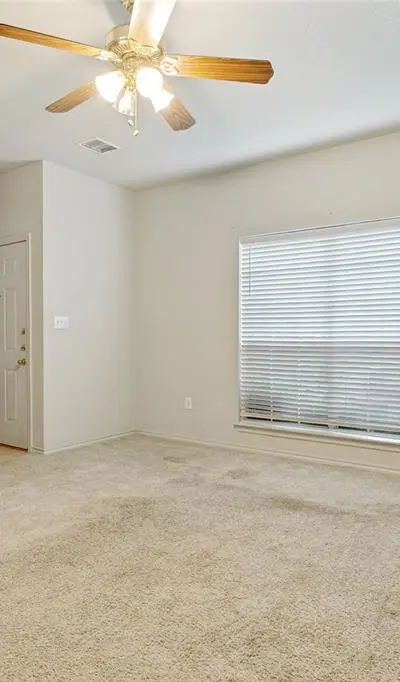 400 Stockard Street, Lake Dallas TX 75065 - Photo 2