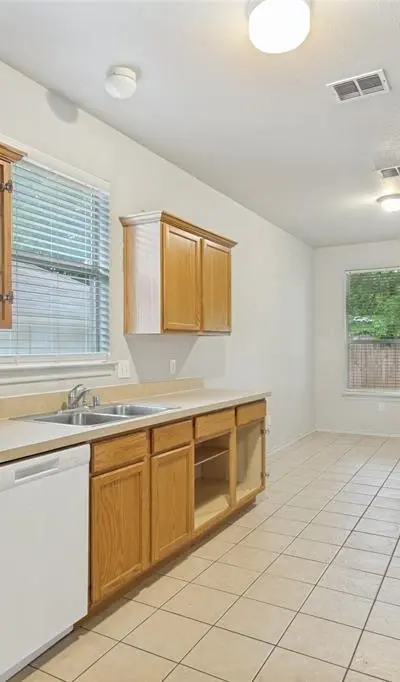 400 Stockard Street, Lake Dallas TX 75065 - Photo 4