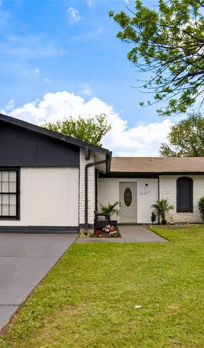 1330 Willowbrook Street, Lancaster TX 75134