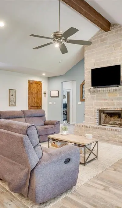 739 County Road 3696, Springtown TX 76082 - Photo 4