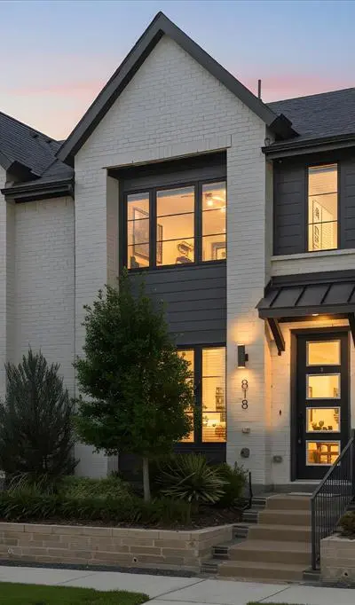 818 Trace Hawk Lane, Arlington TX 76005 - Photo 2