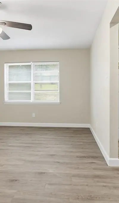 2703 Oak Cliff Lane, Arlington TX 76012 - Photo 3