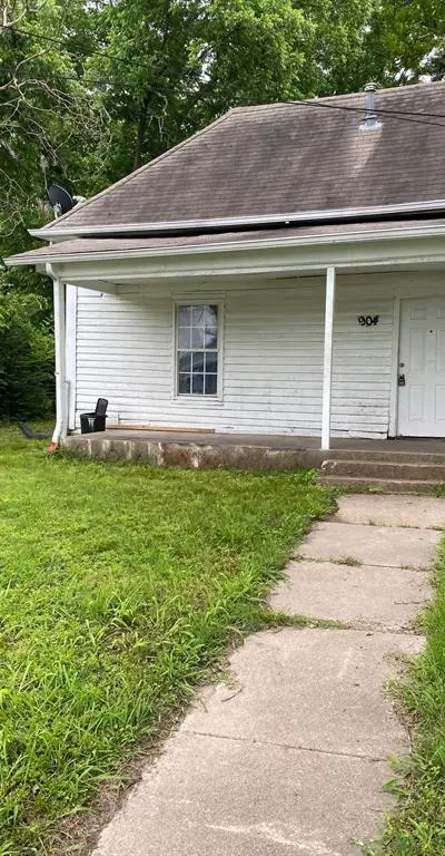 904 E College Street, Terrell TX 75160 - Photo 2