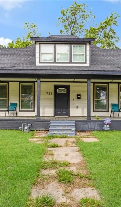 721 Maple Street, Bonham TX 75418 - Photo 2
