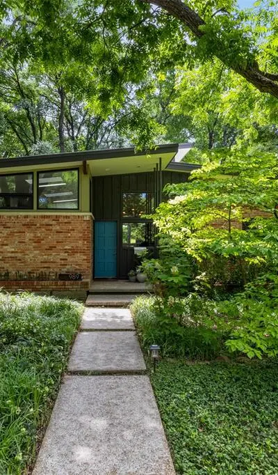 989 N Rustic Circle, Dallas TX 75218