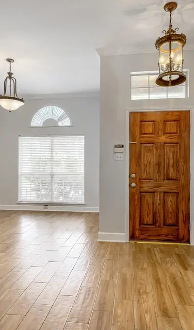 1328 Colby Drive, Lewisville TX 75067 - Photo 5
