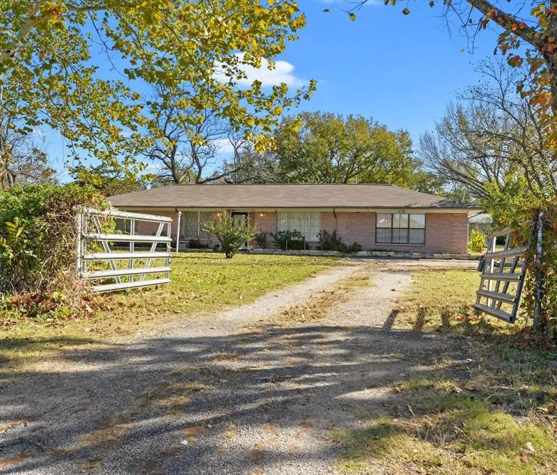 3751 Fm 903, Farmersville TX 75442