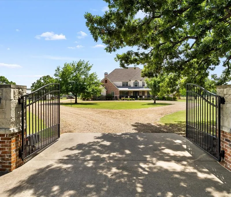 5900 Kings Creek Drive, Post Oak Bend TX 75142