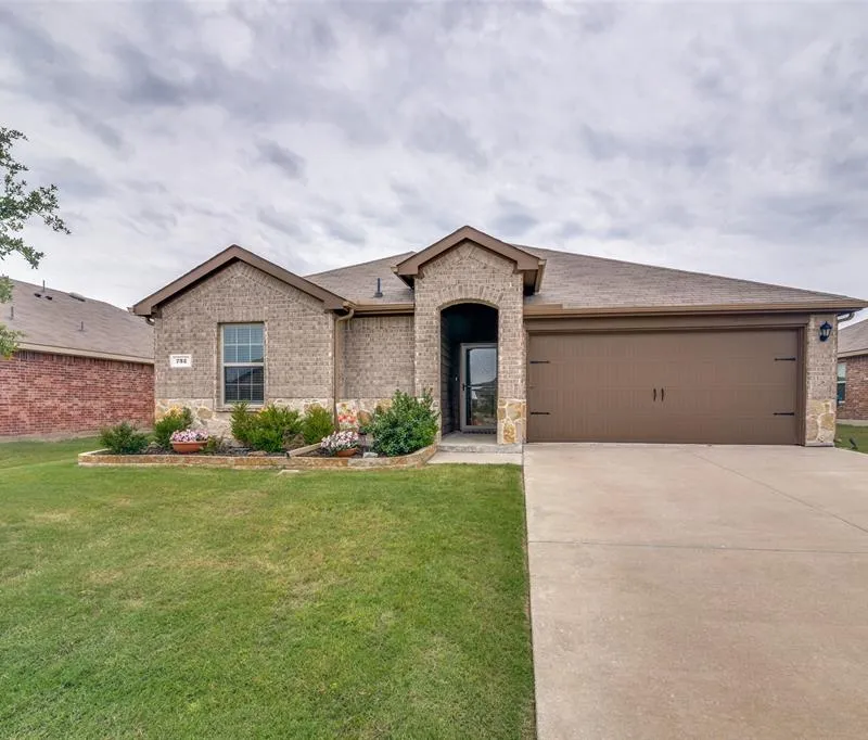 732 Meadow Creek Lane, Josephine TX 75189