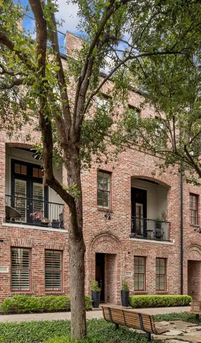 2141 Norlock Lane, Dallas TX 75201