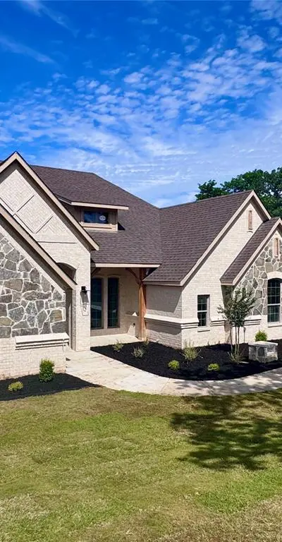 5025 Glenoaks Court, Weatherford TX 76088