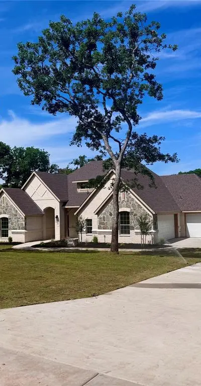 5025 Glenoaks Court, Weatherford TX 76088 - Photo 2