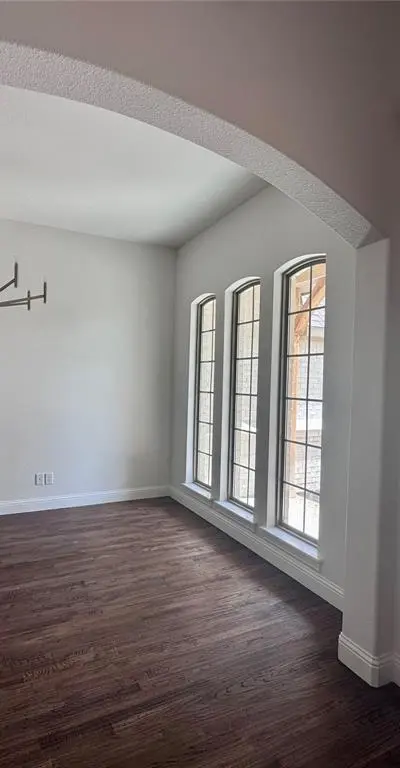 5025 Glenoaks Court, Weatherford TX 76088 - Photo 5