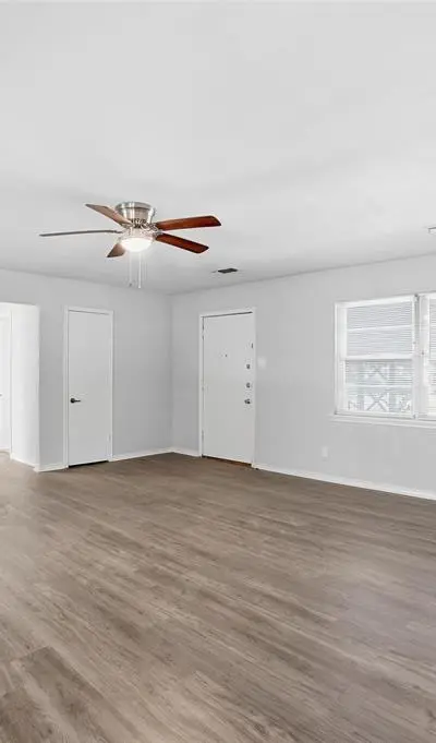 2926 N Prairie Creek Road, Dallas TX 75227 - Photo 5