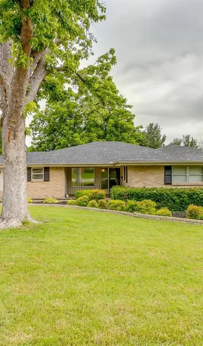 3720 Wilkie Way, Fort Worth TX 76133 - Photo 2