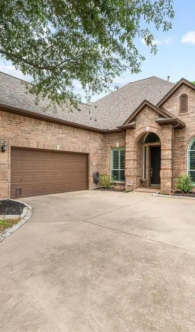 2303 Regina Drive, Corinth TX 76210
