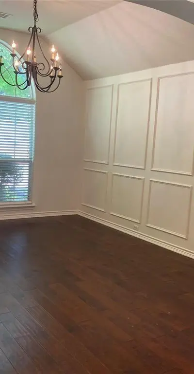 9421 Vista, Irving TX 75063 - Photo 2