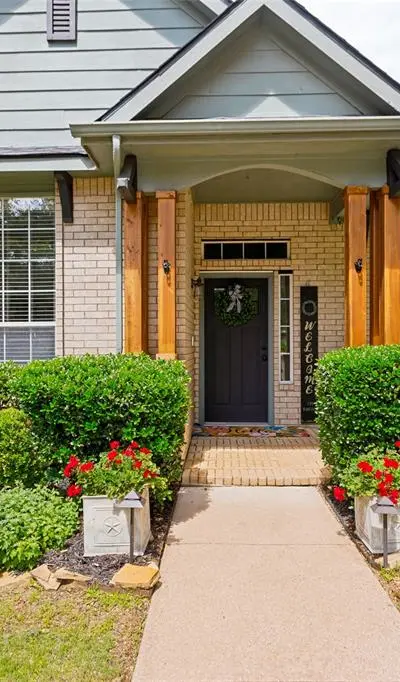 729 Big Horn Trail, Crowley TX 76036 - Photo 2