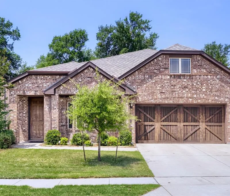 555 Svenson Lane, Lavon TX 75166