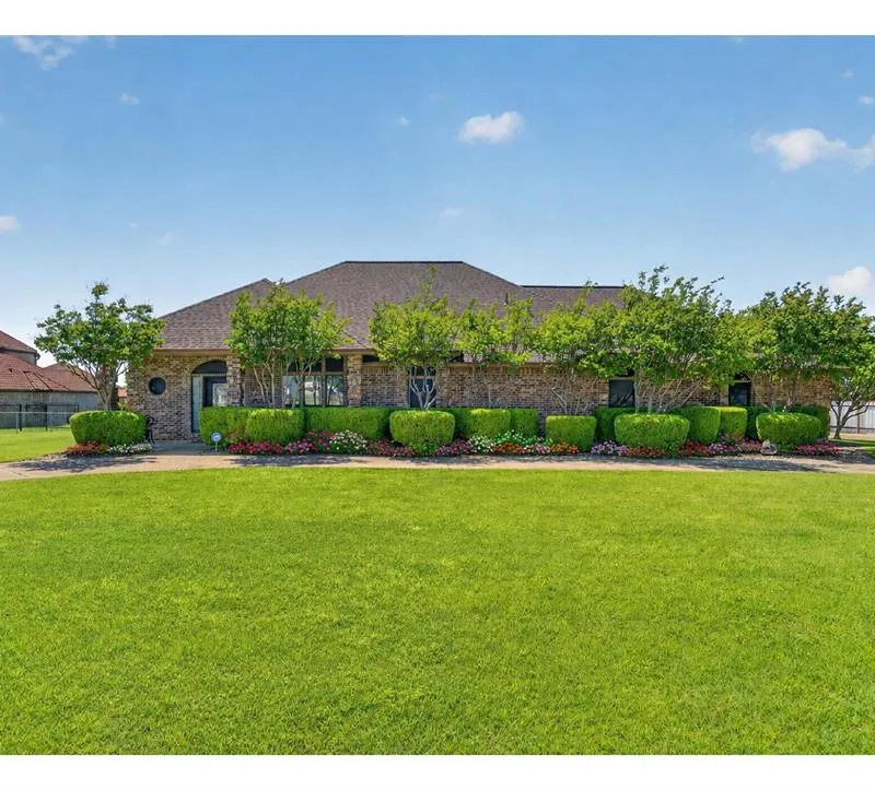 1408 W Cleburne Road, Crowley TX 76036