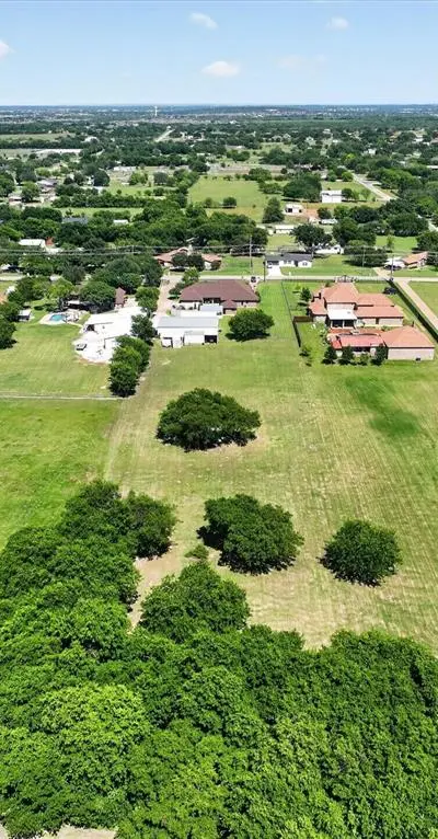 1408 W Cleburne Road, Crowley TX 76036 - Photo 3