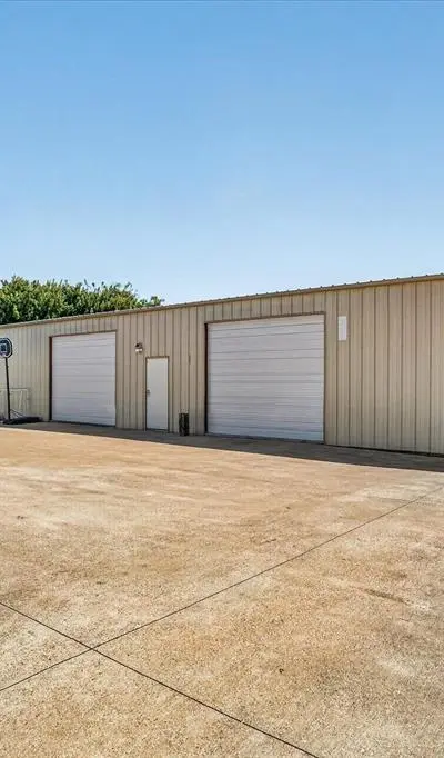 1408 W Cleburne Road, Crowley TX 76036 - Photo 5