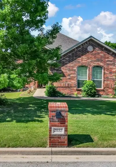 2033 Mason Pond Drive, Weatherford TX 76085 - Photo 2