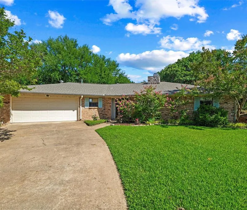 4709 Wood Springs Court, Arlington TX 76017