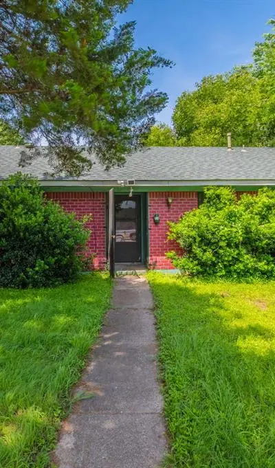 10431 Kinslow Drive, Dallas TX 75217