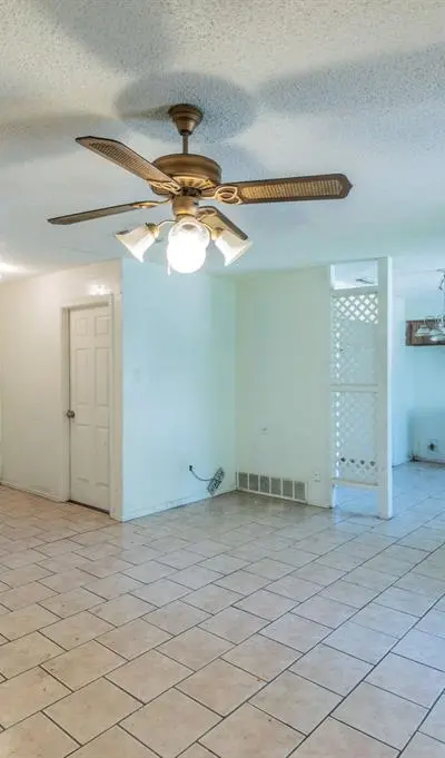 10431 Kinslow Drive, Dallas TX 75217 - Photo 4