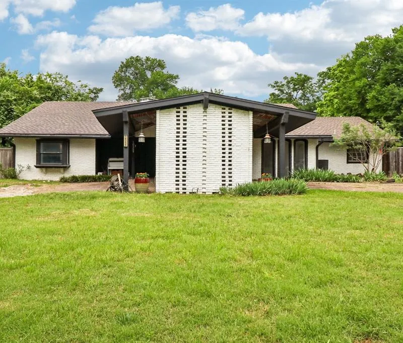 10255 Timber Trail Drive, Dallas TX 75229