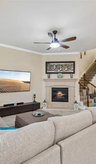 804 Duckett Drive, Euless TX 76039 - Photo 5
