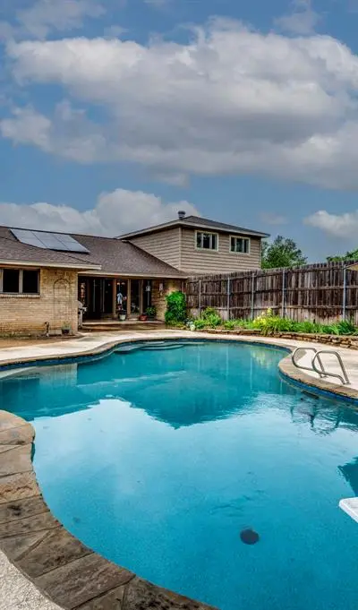 947 Rock Canyon Drive, Duncanville TX 75137 - Photo 2