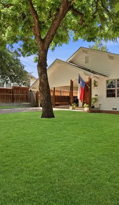 208 W Couts Street, Weatherford TX 76086