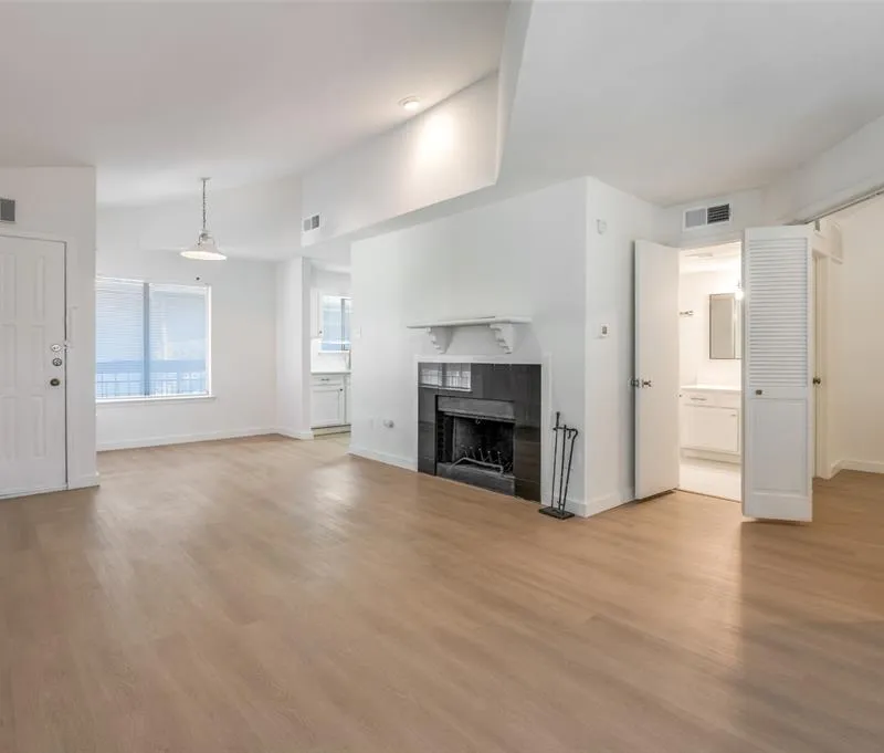 5550 Spring Valley Road # D31, Dallas TX 75254