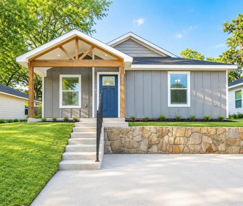 422 E Shepherd Street, Denison TX 75021