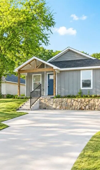 422 E Shepherd Street, Denison TX 75021 - Photo 2