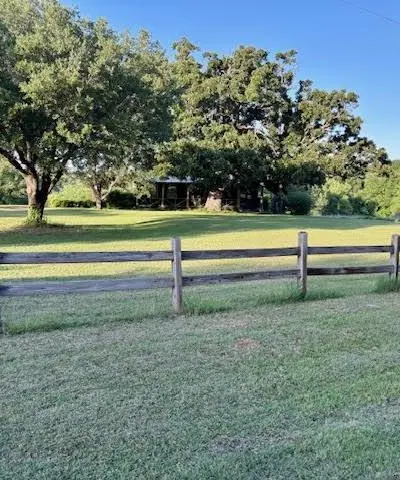 1630 County Road 2320, Terrell TX 75160 - Photo 2