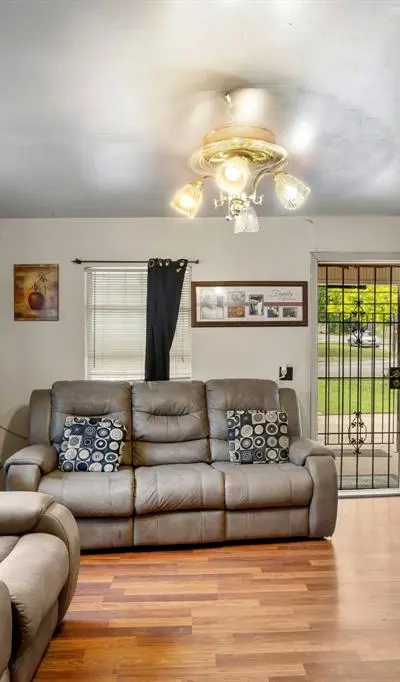 2431 Britton Drive, Dallas TX 75216 - Photo 3