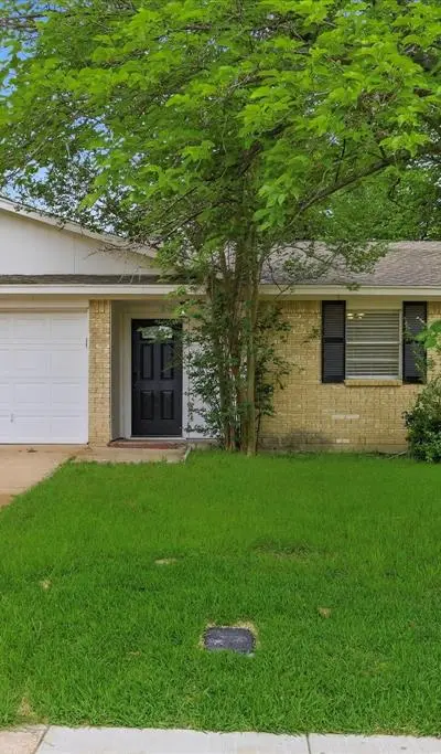 909 Bennett Street, Cedar Hill TX 75104 - Photo 2