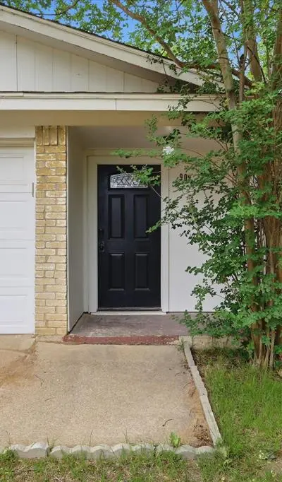 909 Bennett Street, Cedar Hill TX 75104 - Photo 3