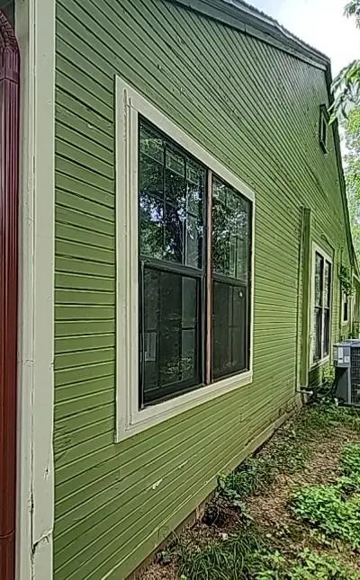 218 S Buffalo Avenue, Cleburne TX 76033 - Photo 3